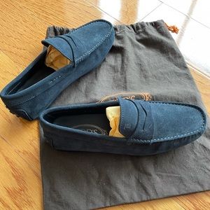 Blue suede Tods loafers
